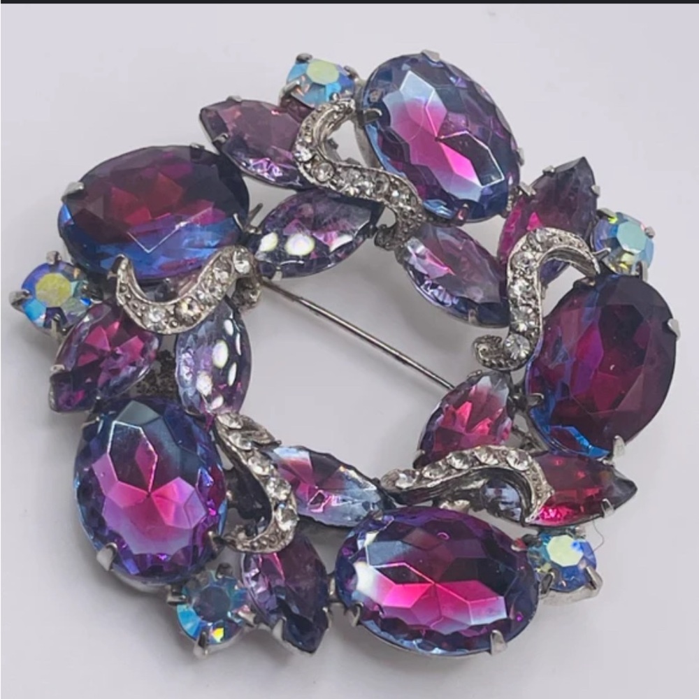 Beautiful faceted Watermelon Vintage brooch